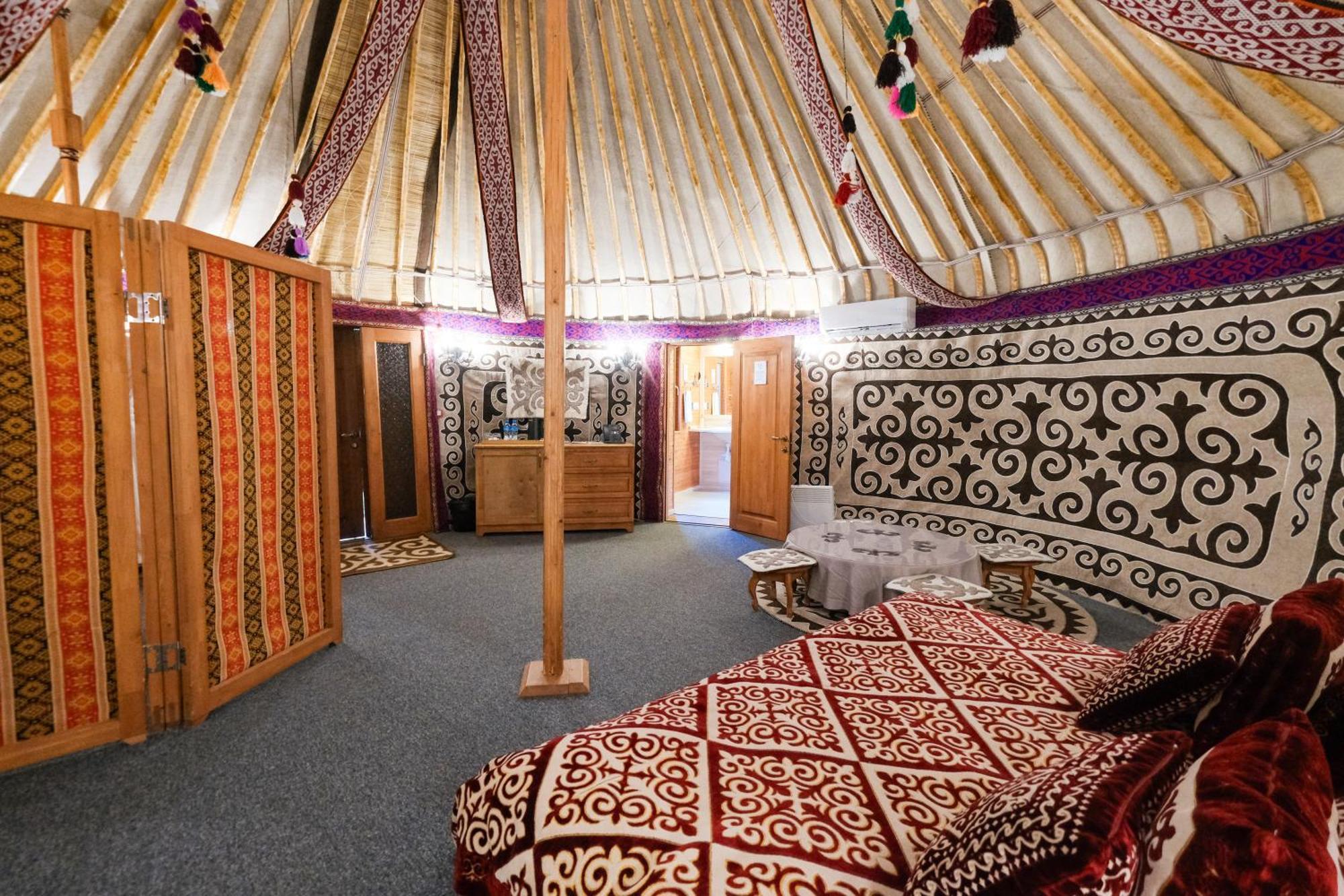 Oi-Qaragai Mountain Resort Besqaynar Exterior photo