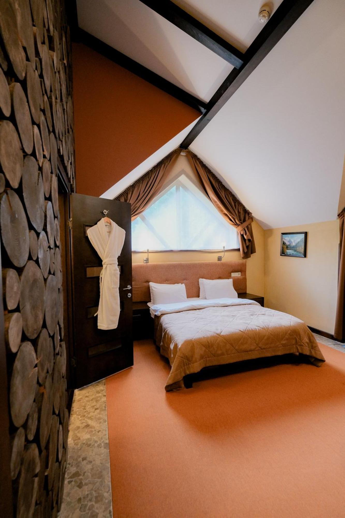 Oi-Qaragai Mountain Resort Besqaynar Exterior photo